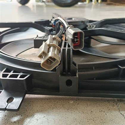 Kühlerlüfter Lüfter für NISSAN TIDA VERSA(CVT)12 HINWEIS12 21481-3AB3A 21481-EE90B 92120-EE90A